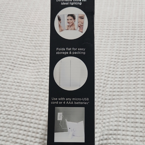 Evolute Beauty Foldable LED Mirror - Picture 4 of 4